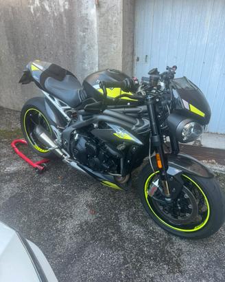 Triumph speed triple1050 RS