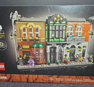 LEGO Icons Sherlock Holmes Book Nook (10351)