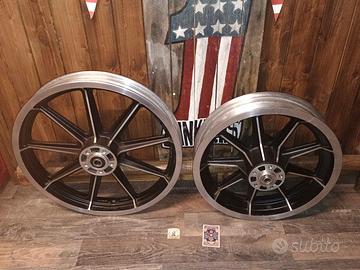 Cerchi in lega H-D AMF Harley-Davidson 9 razze