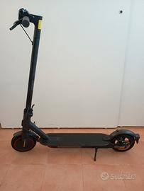 Monopattino Elettrico