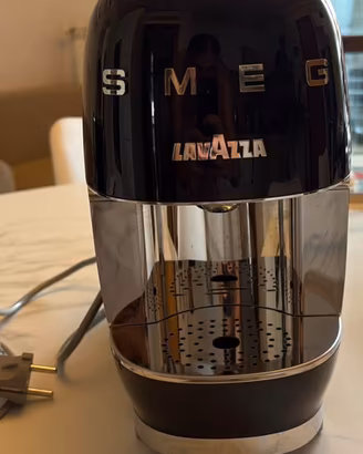 Smeg Lavazza macchina da caffè + montalatte