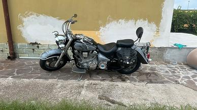 Yamaha Wild Star 2002 con soli 14.000 km