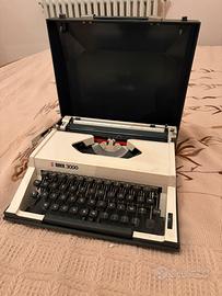 Macchina da scrivere rover 3000