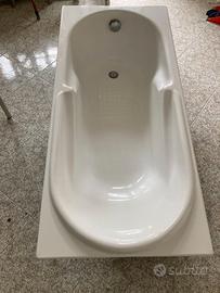 vasca in vetroresina come nuova