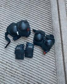 Kit Protezioni ginocchia gomiti e mani