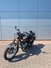 Royal Enfield Classic 350 CLASSIC