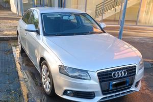 Audi A4 b8 2.0 TDI 143 CV del 2009