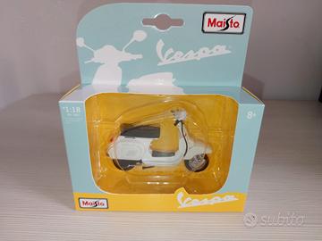 Piaggio Vespa 1/18 Mauro Modellino Mai Aperto