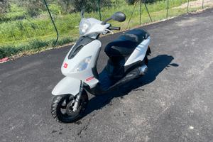 Derbi Boulevard 125 Piaggio Fly