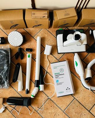 Folletto VK7 come nuovo completo di accessori