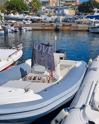 Gommone 6 metri + 115 cv DISPONIBILE DA OTTOBRE