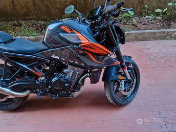 KTM 990 DUKE
