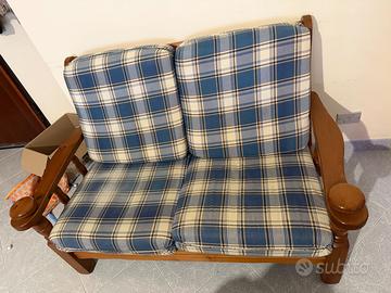 Divanetto in legno