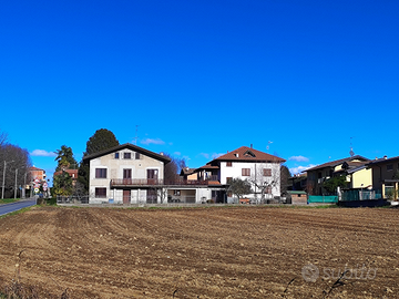 Villa unifamiliare libera su 4 lati giardino box
