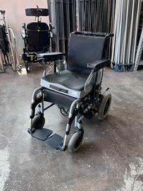Carrozzina elettrica pieghevole usato garantito