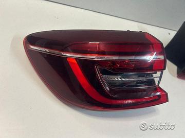 Fanale posteriore led renault clio 5 2023
