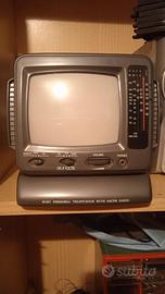 mini televisore con radio am/fm