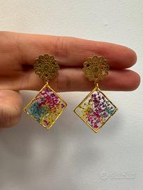 Orechini fatti a mano in resina