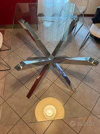 Tavolo da cucina con sedie