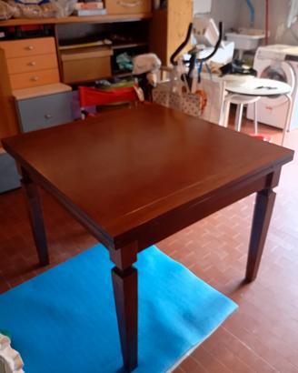 tavolo di legno noce massiccio 