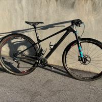 MTB Focus Raven Shimano XT - Carbonio