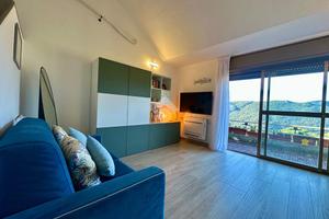 MONOLOCALE A FINALE LIGURE