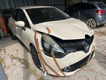 ACCESSORI RICAMBI RENAULT CLIO ANNO 2017