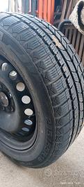 4 Cerchi con gomme invernali