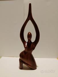 Statuina di donna