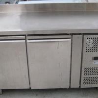 Tavolo refrigerato usato