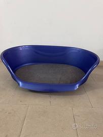 Cuccia con cuscino per cane