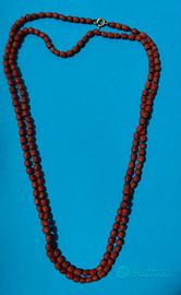 collana di corallo con chiusura di oro 