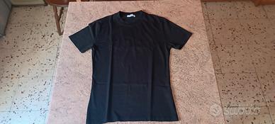 T-SHIRT ALCOTT NERA CON SCRITTA BIANCA DIETRO 