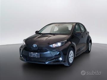 TOYOTA Yaris IV 2020 - Yaris 1.5h Active