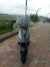 Scooter Gilera Runner 200