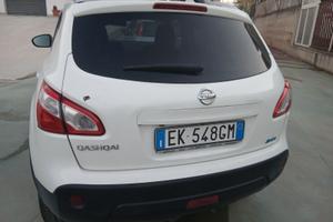 Auto nissan qashqai