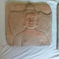 bassorilievo in terracotta di buddha