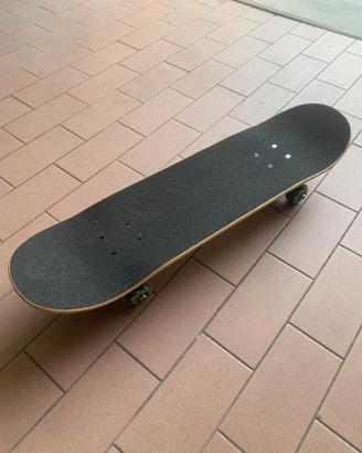 Skateboard nuovo Decathlon