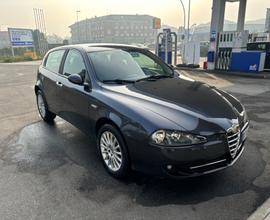 Alfa Romeo 147 1.9 JTD M-JET 16V 5 porte Black Lin