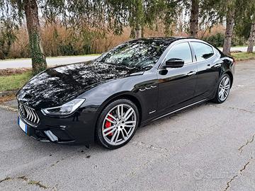 Maserati ghibli 350 CV MY 19