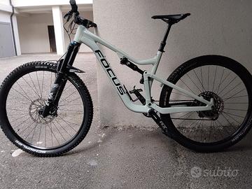 bici focus jam 6.8 M