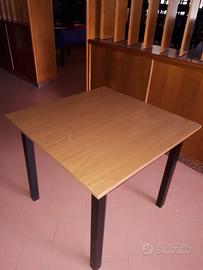 Tavoli e sedie ristorante