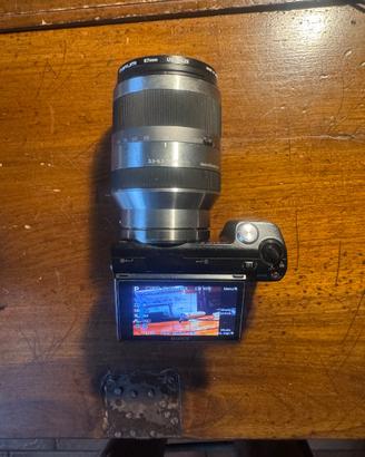 SONY NEX 5 CON SONY 18-200