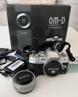 Olympus om-d em-10 mark iv con m.zuiko ed 14-42