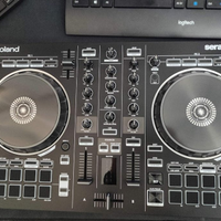 Console Roland DJ-202
