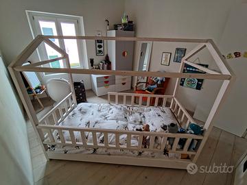 Letto in legno per bambini con materasso 
