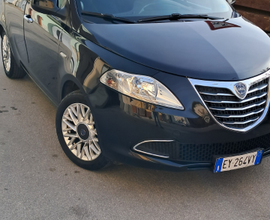 Lancia Ypsilon 1.2 gpl