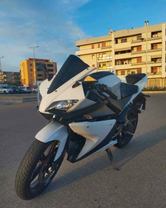 Yamaha YZF-R125 MBK