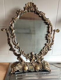 Specchio da tavolo in bronzo vintage