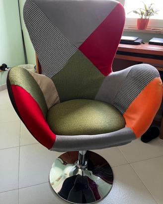 Poltrona girevole patchwork – stile moderno